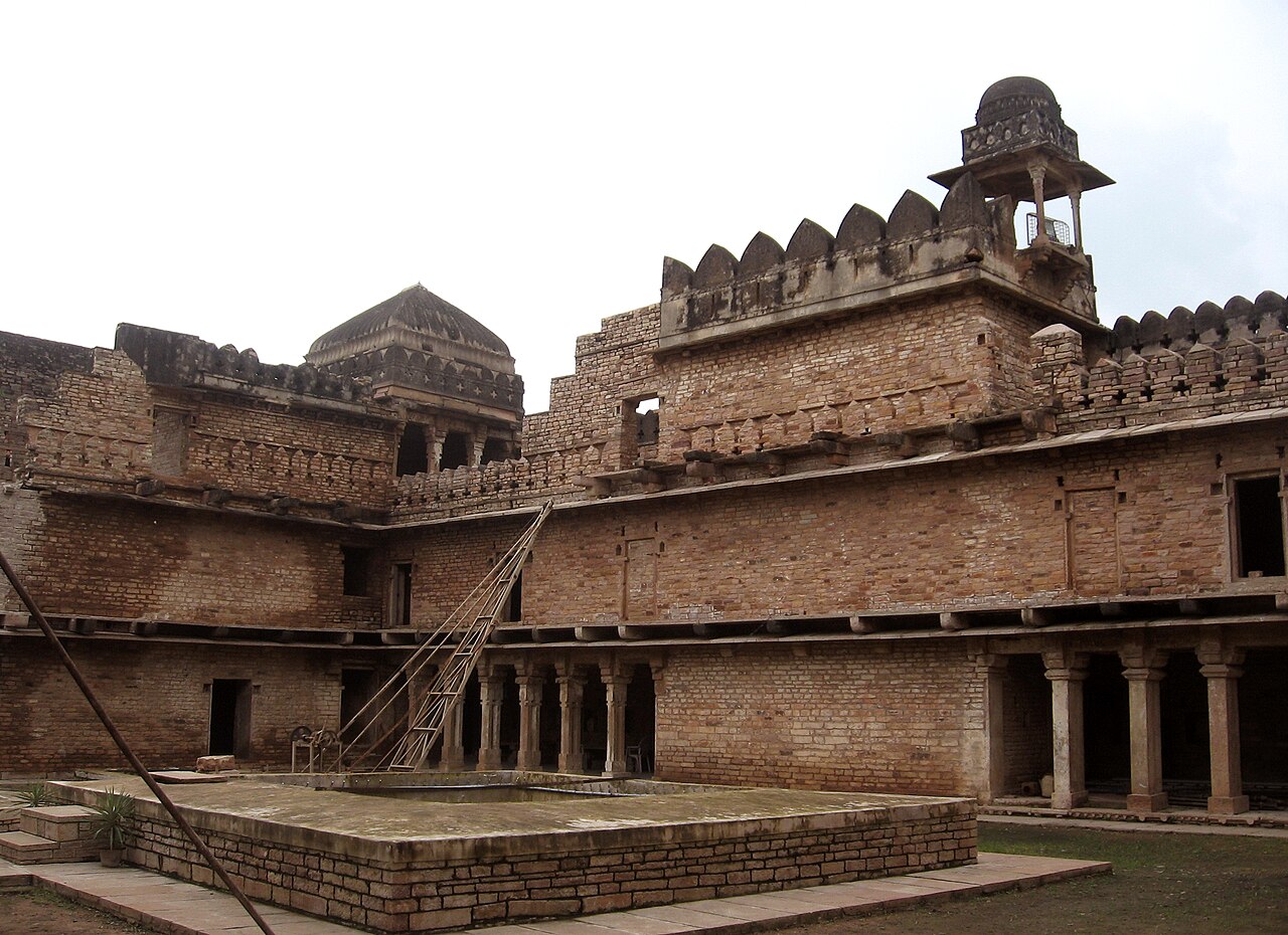 अमरोल पुरातात्त्विक स्थल एवं महादेव मंदिर