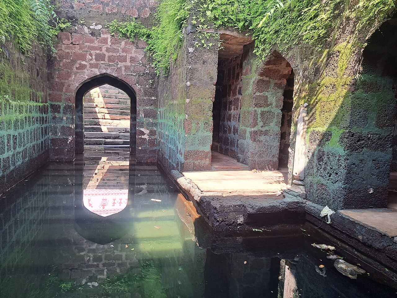 भटनावर की प्राचीन बावड़ी एवं शिवालय