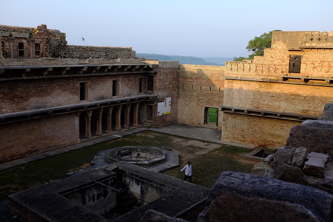 कड़वाहा पुरातात्विक मंदिर समूह एवं हजारिया महादेव