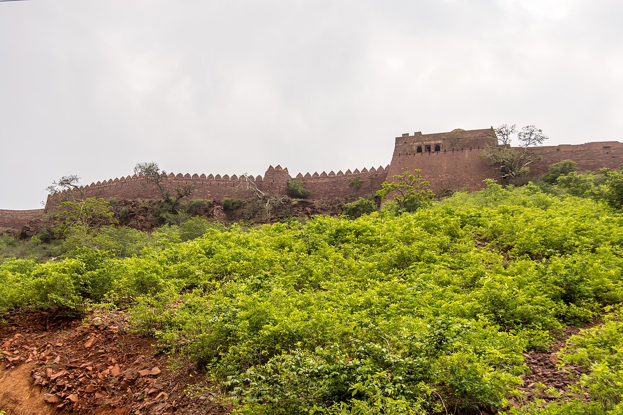 लोहड़ी माता मंदिर, नरवर तलहटी