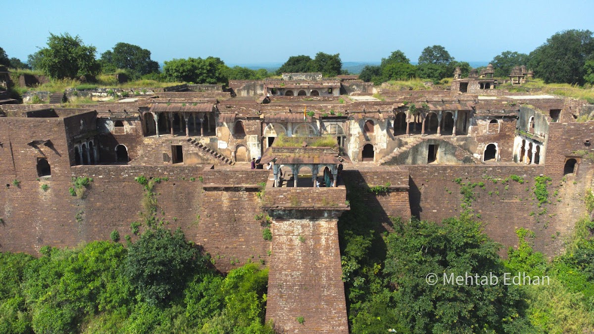 Historic Narwar Fort (ASI Protected Monument #232)