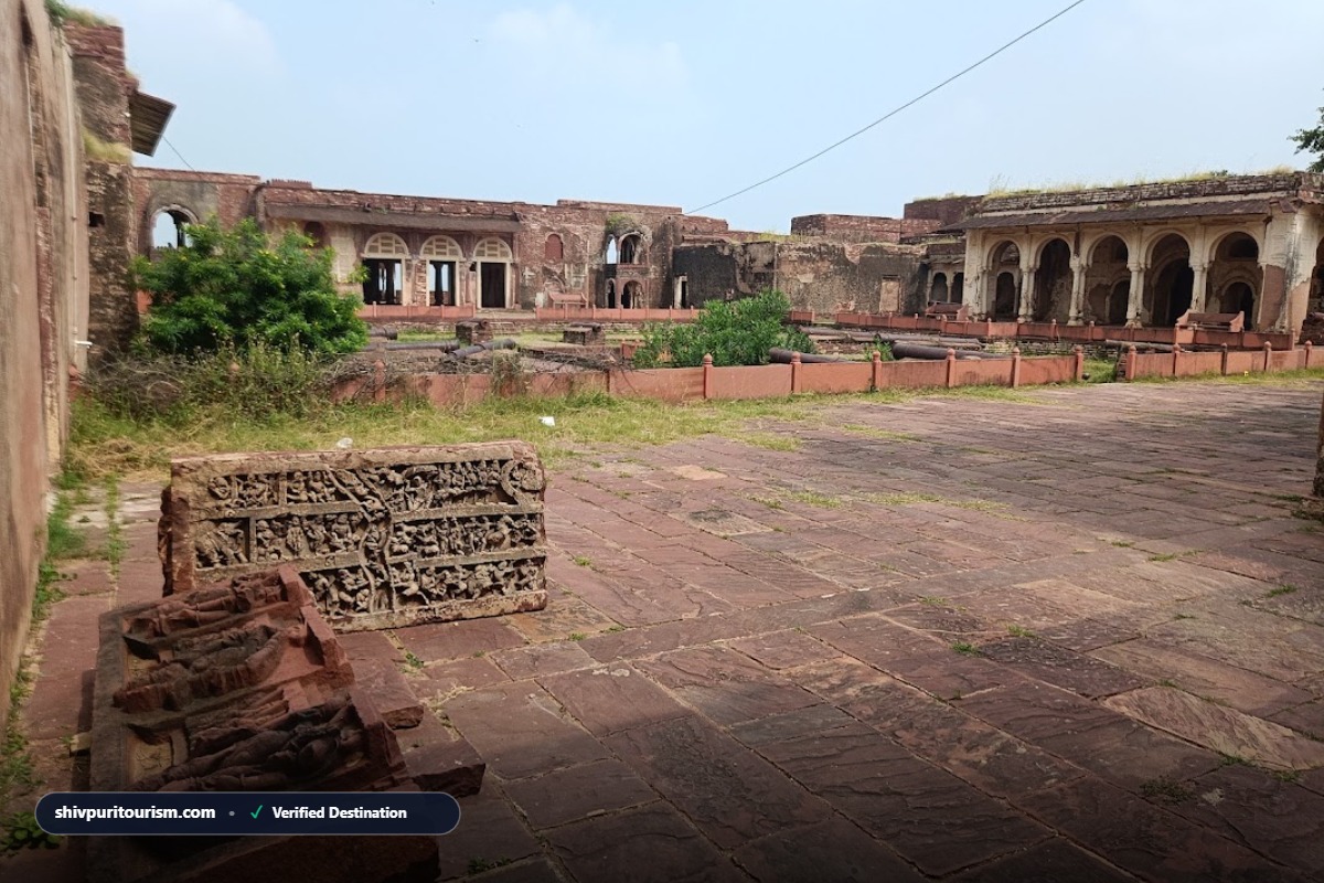 नरवर का ऐतिहासिक किला (राजा नल दुर्ग)