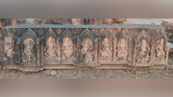 सिद्ध बाबा मंदिर, पिछोर पहाड़ियाँ