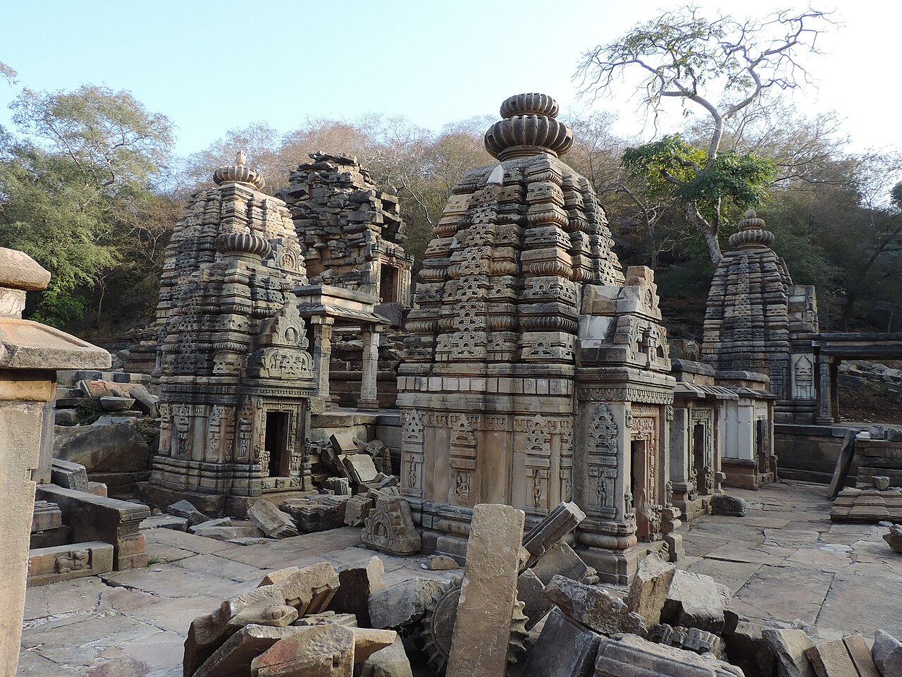 टपकेश्वर महादेव मंदिर, पिछोर